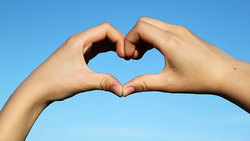  בדד? זה הזמן להיות ביחד